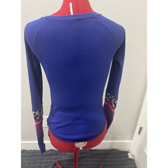 Free People Blue Thermal Knit Top w/ Crochet Knit Cuffs Long Sleeve - Picture 3 of 6